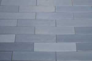 Wandtegel Tempo Aqua 6,5x25 in halfsteenverband | Sanimaster