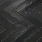 Zwarte Tempo visgraat tegels | Sanimaster