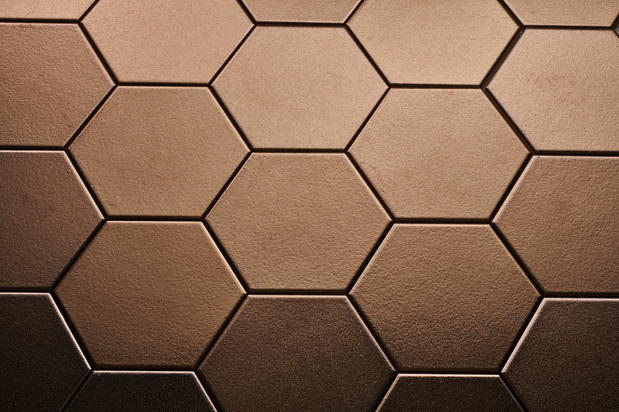 Wandtegel Hexagon Onda bronze | Sanimaster