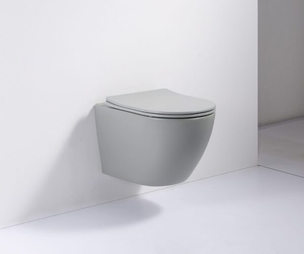 Hangend toilet lichtgrijs Vulsini Een witte muur met een grijze toilet.
